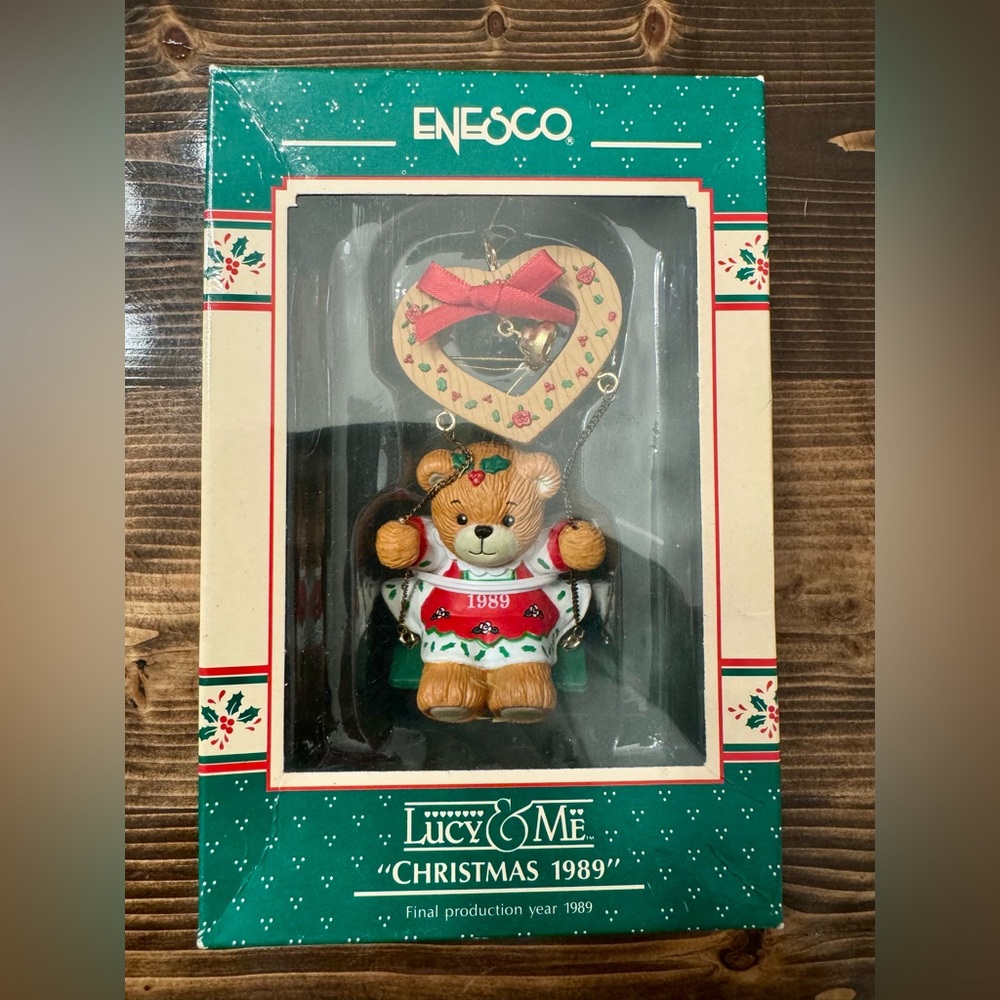 Enesco Treasury of Christmasโ Lucy & Me 1989 Ornament NIB